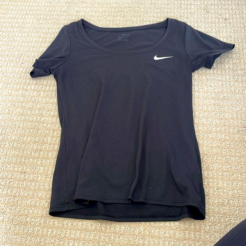 Nike women’s dri-fit top